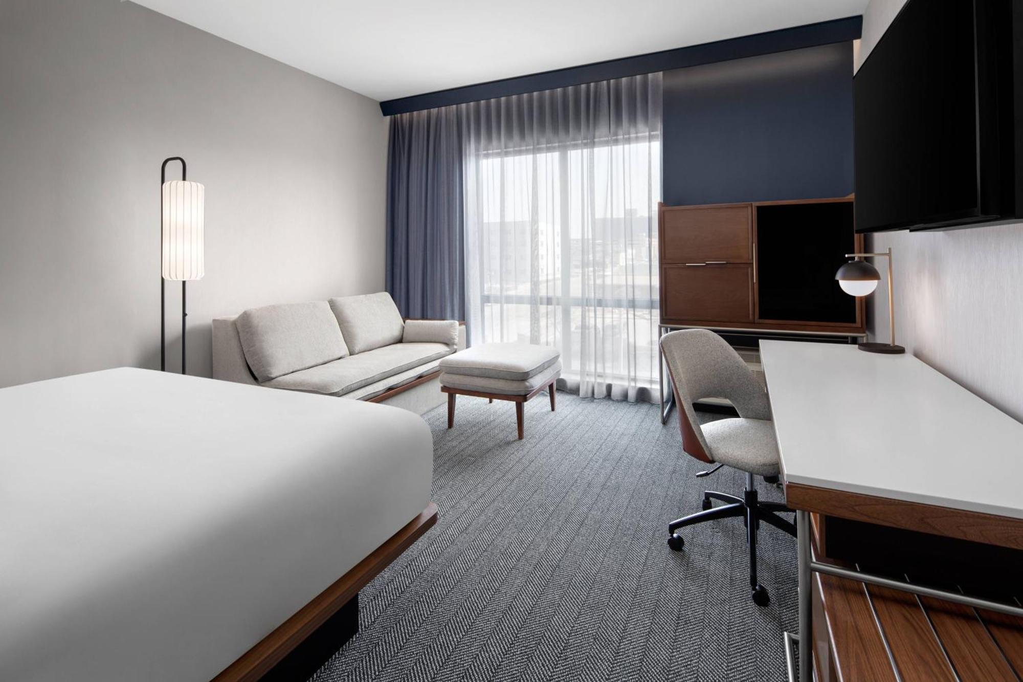 Courtyard By Marriott Lansing Downtown Hotel Eksteriør billede