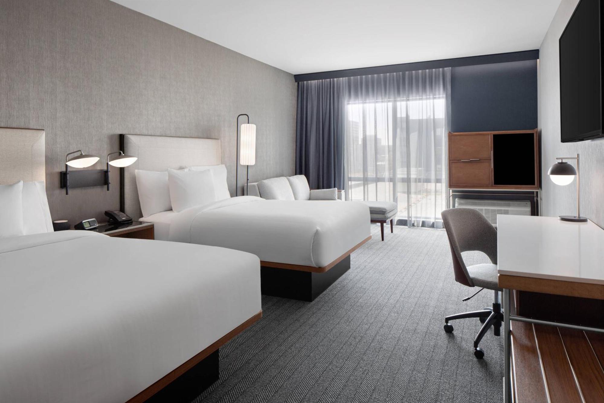 Courtyard By Marriott Lansing Downtown Hotel Eksteriør billede