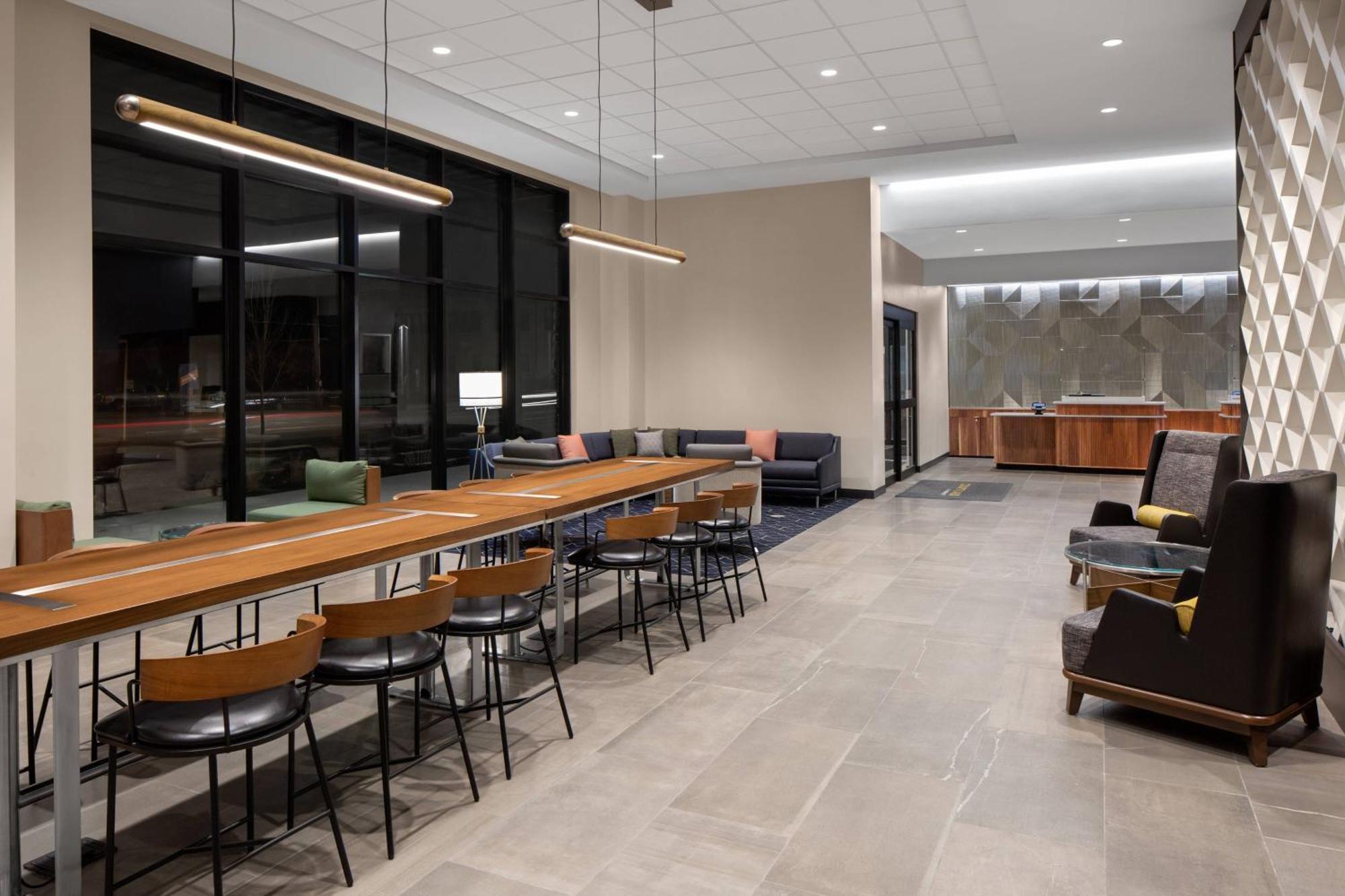 Courtyard By Marriott Lansing Downtown Hotel Eksteriør billede